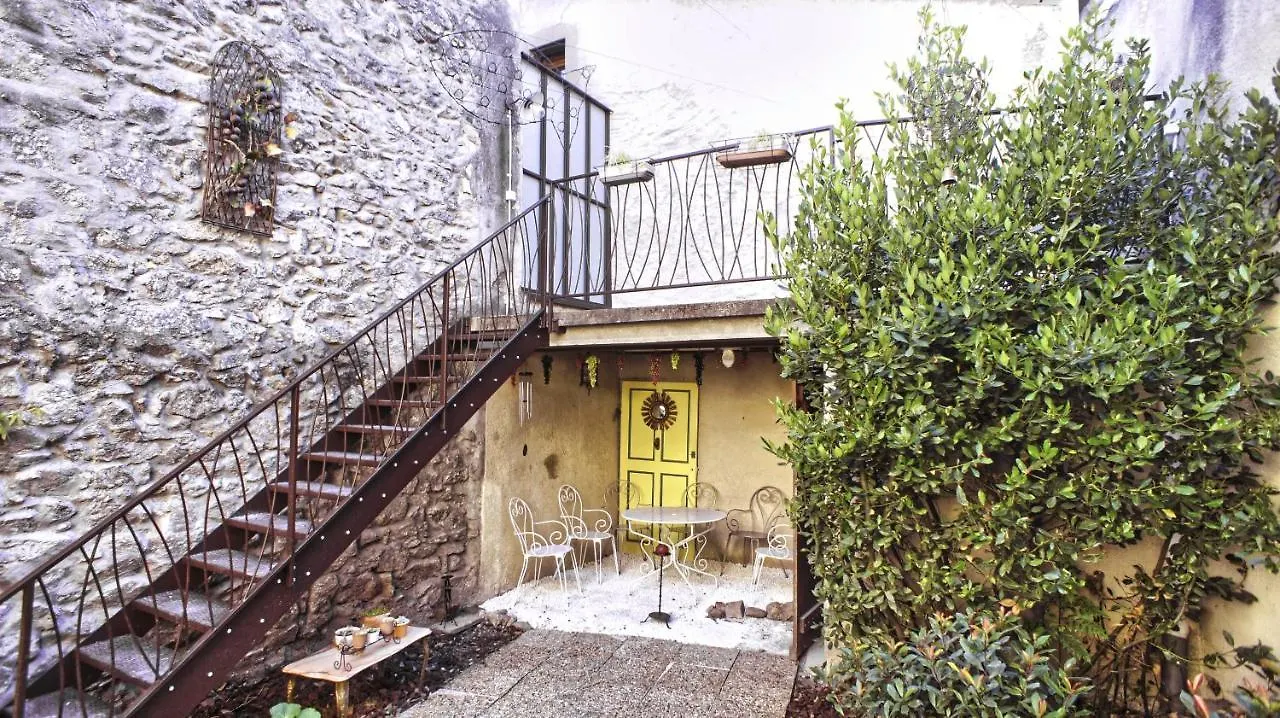 Holiday home L Olivier Dans La Cour Villa Tain-l'Hermitage